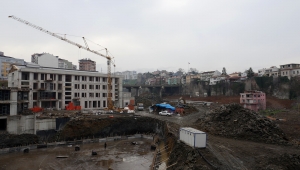  Okul ve öğretmenevi inşaatı hızla ilerliyor 