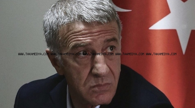  Trabzonspor Başkanı Ahmet Ağaoğlu hastaneye kaldırıldı.