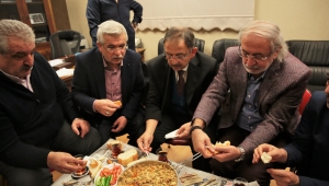 ÖZHASEKİ, ESNAFA MENEMEN YAPTI, PROGRAMA METROYLA GİTTİ!