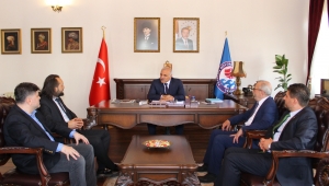 GAZETECİLER CEMİYETİNDEN BAŞKAN ZORLUOĞLU'NA TEBRİK ZİYARETİ