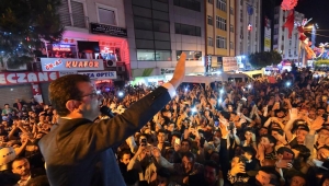  Esenler'de İmamoğlu izdihamı