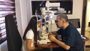 Viyana'da yaşayan Gamze Karakulu, kör olmaktan Türkiye'de olduğu ameliyatla kurtuldu