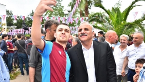 BAŞKAN ZORLUOĞLU, BAYRAMIN SON GÜNÜNDE DE HEMŞEHRİLERİYLE BAYRAMLAŞTI