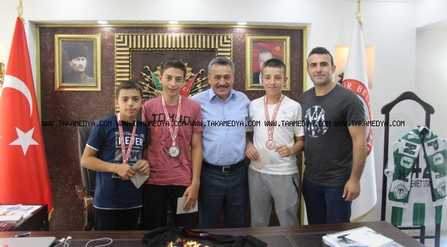 Muay thai sporcularının başarısı