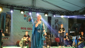 TRAKYALILAR KARDEŞLİK FESTİVALİNDE COŞTU