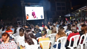  MALKARA'DA AY IŞIĞINDA SİNEMA KEYFİ DEVAM EDİYOR