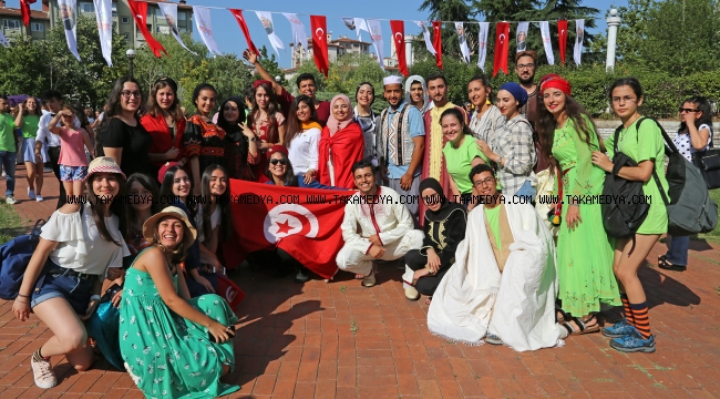  ATAŞEHİR ULUSLARARASI YAZ OKULU FESTİVALİ COŞKUYLA SONA ERDİ