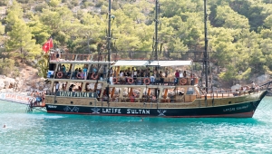 EMEKLİLER BÜYÜKŞEHİR'LE EVE BAĞIMLI KALMIYOR