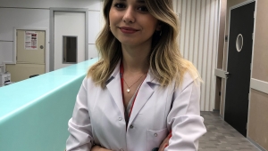 Kadınlar daha sık yaşıyor, kliniğe erkekler gidiyor!