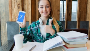 Öğrenciler Sınavlara Dersaneyle Değil Telefonla Hazırlanıyor
