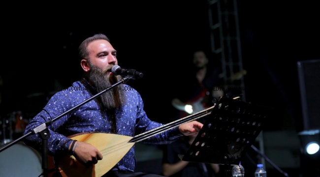 TÜRKÜ SEVERLER KÜÇÜKÇEKMECE'DE BULUŞTU
