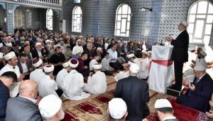 VAKFIKEBİR'DE HAFIZLIĞINI BİTİREN 20 ÖĞRENCİ İÇİN İCAZET TÖRENİ DÜZENLENDİ
