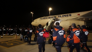 İBB'NİN İLK EKİPLERİ ELAZIĞ'A ULAŞTI, ARAMA KURTARMA ÇALIŞMALARINA BAŞLADI