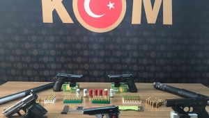 Polis'ten Uyuşturucu Satıcılarına Operasyon 6 Gözaltı Var