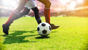 DİZ SAKATLIĞI ZAMANINDA TEDAVİ EDİLMEZSE FUTBOLCUNUN KARİYERİ BİTEBİLİR!