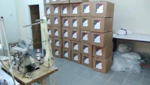 Kaçak üretilen tulumlara zabıta baskını