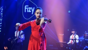  TRABZONLU ZEYNEP SUDE BÜLBÜL İÇİN SIRA EN İYİ ENSTRÜMAN KATEGORİSİNDE