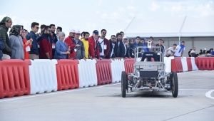 Gençler TEKNOFEST ile Geleceğin Teknolojilerine Hazırlanıyor
