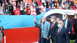 CUMHURBAŞKANI ERDOĞAN KENTSEL DÖNÜŞÜMÜN ANAHTARLARINI VERDİ