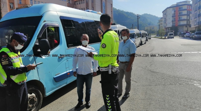 Emniyet Müdürlüğü Servis Araçlarını Denetledi