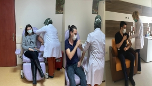 GİRESUN ÜNİVERSİTESİ TIP FAKÜLTESİ PERSONELİ VE ÖĞRENCİLERİ İLK DOZ COVİT'19 AŞILARINI OLDULAR...
