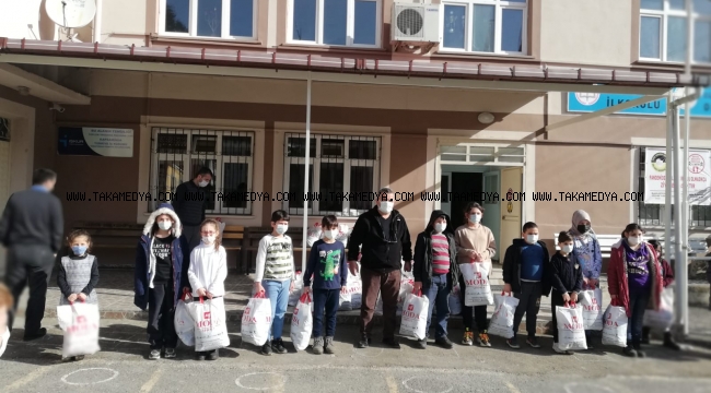 Güngören Trabzonlular Derneğinden Öğrencilere Destek