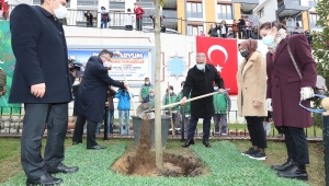 Hayatını Kaybeden Sağlıkçıların İsimleri Sultangazi'deki 21 Parkta Yaşatılıyor
