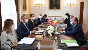 Bükreş'te 3'lü zirve