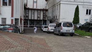 Hayrat'ın Gülderen Mahallesi'nde meydana gelen silahlı kavgada 4 kişi hayatını kaybetti