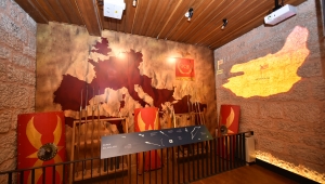BURSA'NIN 2300 YILLIK ZİNDANI SANATA AÇILDI