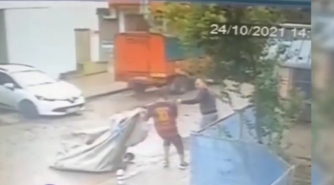 Hırsız'ı Suç Üstü Yakaladı Tekme Tokat Dövdü