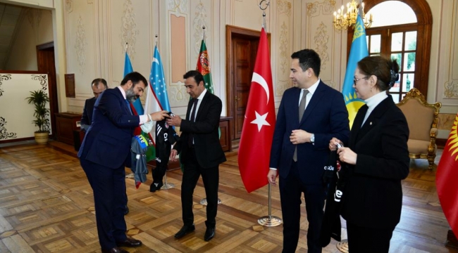 İMAMOĞLU: İSTANBUL ÜZERİNE DÜŞENİ YAPMAYA HAZIR