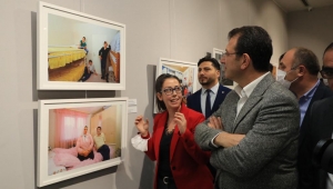 İMAMOĞLU ALMANYA’YA GÖÇ SERGİSİNDE KONUŞTU: “KOŞULLARI İYİLEŞTİRMEK VE GÖÇLERİ ENGELLEMEK TÜM DÜNYANIN ORTAK SORUMLULUĞU”