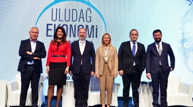 Uludağ Ekonomi Zirvesi’nde 2022 Hedef ve Stratejileri konuşuldu