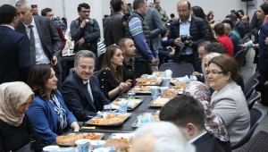 BAKAN YANIK İFTARINI GİRESUNLULARLA BİRLİKTE AÇTI!