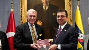 İMAMOĞLU: POLİTİK ALANDAKİ BÖLÜNMEYİ SPORLA KUCAKLAŞTIRABİLİRİZ