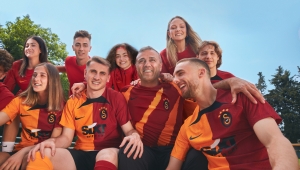 GALATASARAY 2022 – 2023 SEZON FORMALARINI TANITTI!