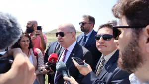“VATANDAŞLIK VERİRKEN VATAN DA VERİYORSUNUZ.”