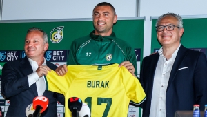 BURAK YILMAZ: “ZOR GÜNLERDEN ŞENOL GÜNEŞ İLE ÇIKTIM.”