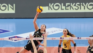 VakıfBank kupada yarı finalde