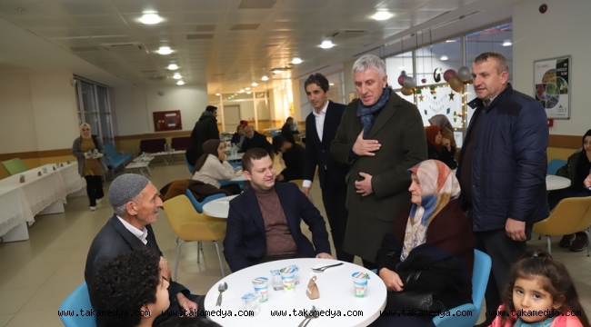 Başkan Sarıalioğlu, Depremzedelerle İftar Sofrasında Buluştu