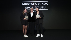 BUSENAZ SÜRMENELİ VE BUSE NAZ ÇAKIROĞLU, 2023 MUSTAFA V. KOÇ SPOR ÖDÜLÜ'NÜN SAHİBİ OLDU