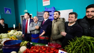  YİNE SEMT PAZARI, YİNE İLGİNÇ DİYALOGLAR