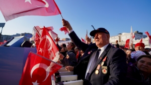 KÜÇÜKÇEKMECE'DE İMAMOĞLU VE ÇEBİ COŞKUSU