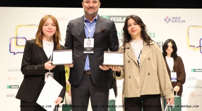 YEŞİLAY LİSELER ARASI MÜNAZARA TURNUVASI’NIN KARADENİZ BÖLGE FİNALİ TAMAMLANDI!