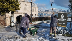 İSTANBUL'DA KAR KALINLIĞI 40 CM'YE ULAŞTI