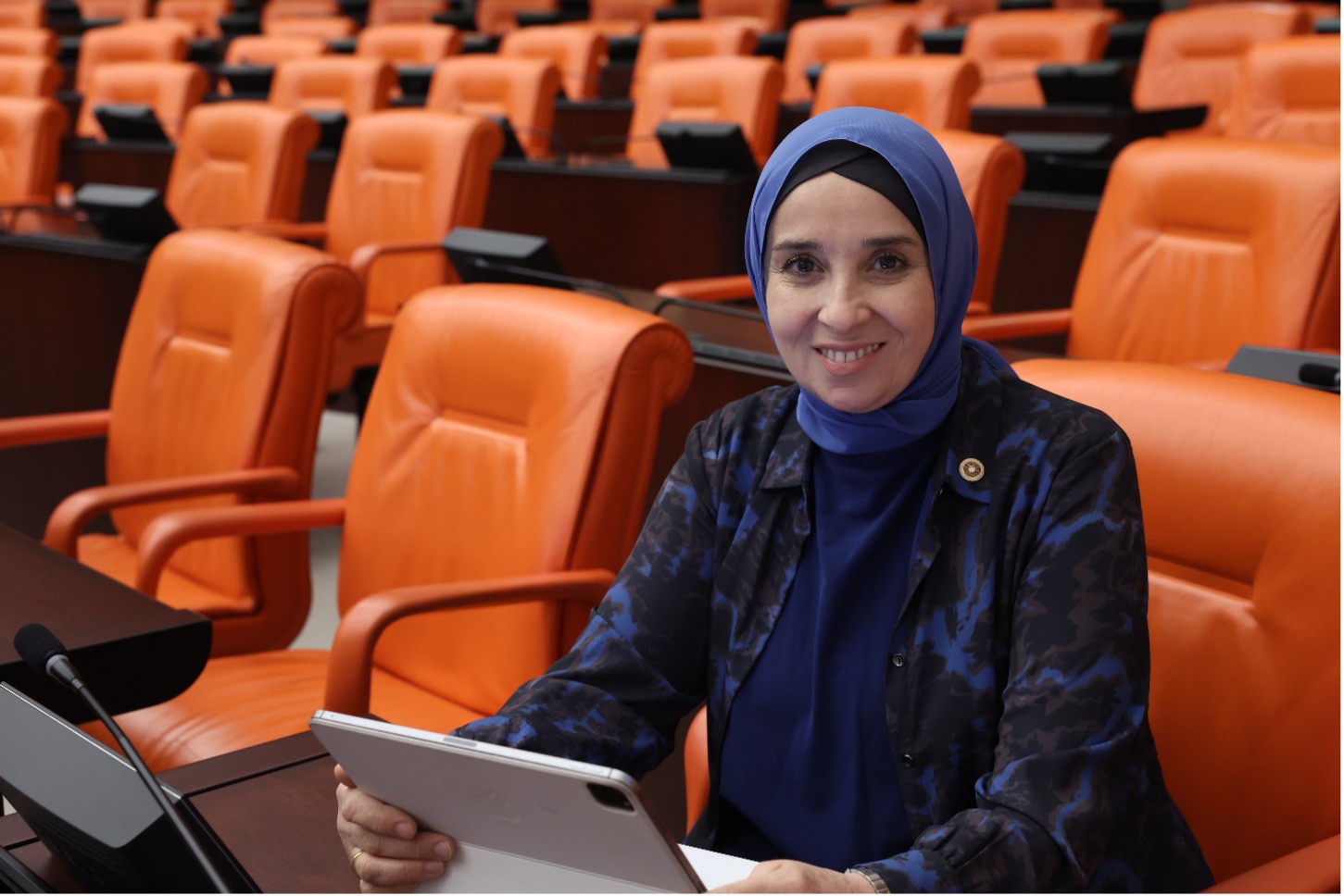 Elif Esen’den LGS 2025 skandalına ilişkin yeni soru: “MEB LGS soru yazarları, kaynak kitaplara soru mu sağlıyor?”
