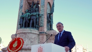 6 EKİM İSTANBUL'UN KURTULUŞU'NUN 102. YILI TAKSİM'DE KUTLANDI