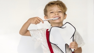 Çocuklarda Elektrikli Diş Fırçası Kullanımı: Nelere Dikkat Etmeli?
