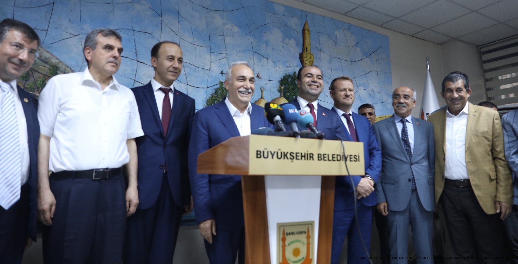 BAKAN FAKIBABA, BÜYÜKŞEHİR BELEDİYESİ'NDE